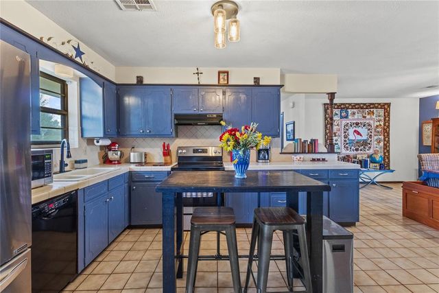 1316 D Street, Arapaho, OK 73620