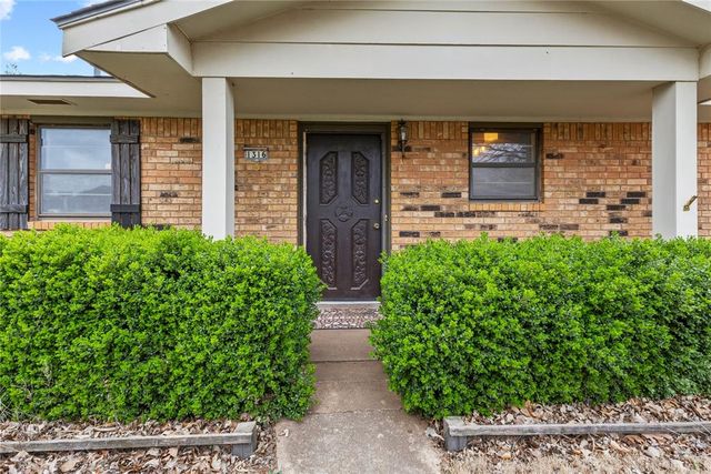 1316 D Street, Arapaho, OK 73620