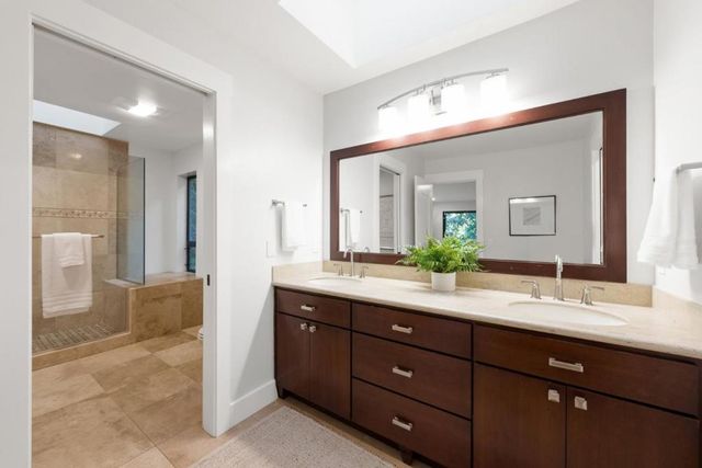 21 Valley Oak Street, Portola Valley, CA 94028