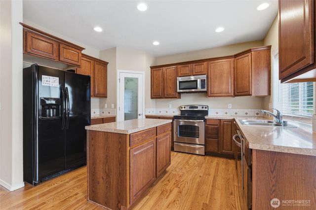 29115 69th Avenue S, Roy, WA 98580