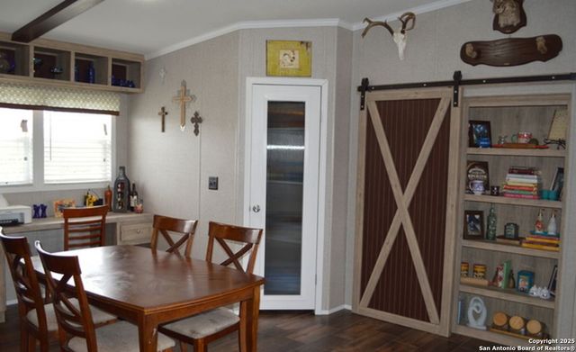 5570 Blackhill, Floresville, TX 78114