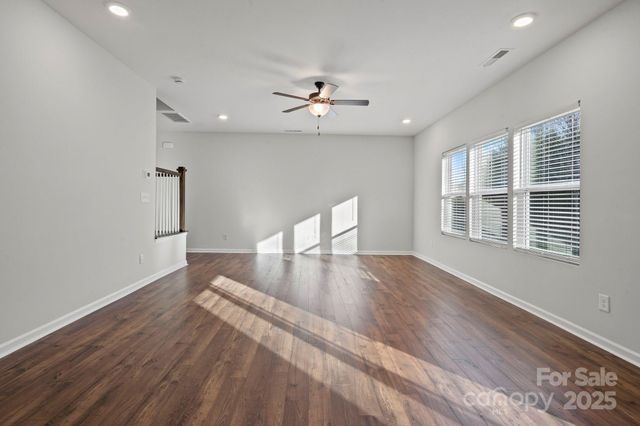 113 Dyssa Loop, Statesville, NC 28625