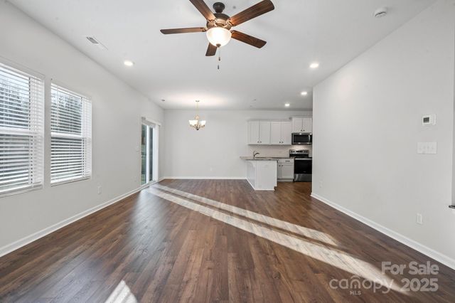 113 Dyssa Loop, Statesville, NC 28625