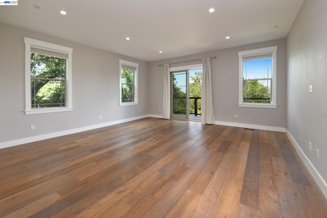 1516 Pleasant Hill Rd, Lafayette, CA 94549