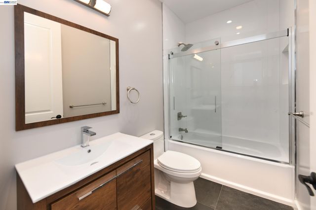 1516 Pleasant Hill Rd, Lafayette, CA 94549