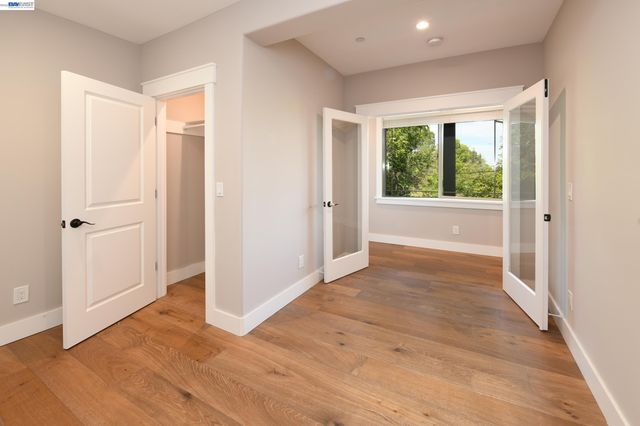 1516 Pleasant Hill Rd, Lafayette, CA 94549