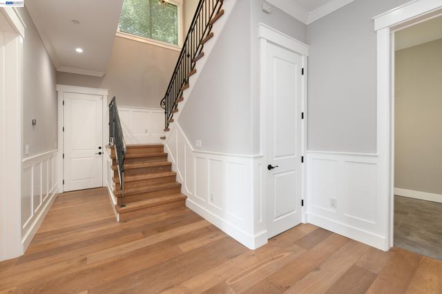 1516 Pleasant Hill Rd, Lafayette, CA 94549