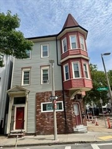 172 Putnam Street 3, Boston, MA 02128