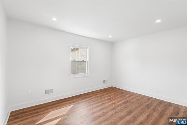 11 Dunkerly Street, Totowa, NJ 07512