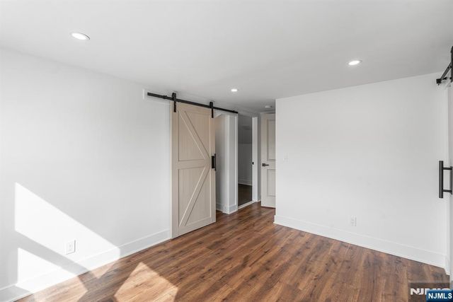 11 Dunkerly Street, Totowa, NJ 07512