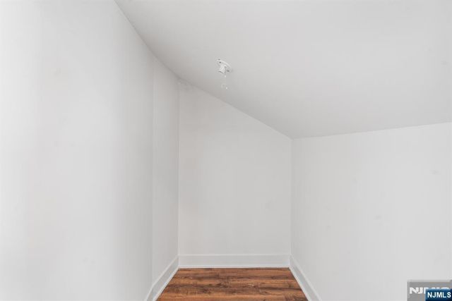 11 Dunkerly Street, Totowa, NJ 07512