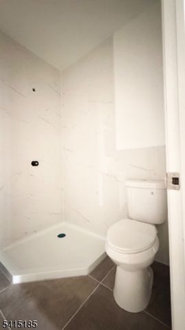 348 woodside, Newark City, NJ 07104