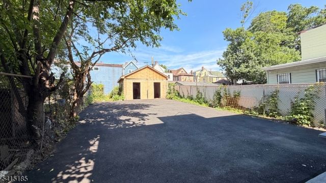 348 woodside, Newark City, NJ 07104