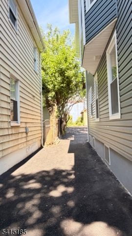 348 woodside, Newark City, NJ 07104