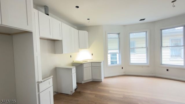 348 woodside, Newark City, NJ 07104