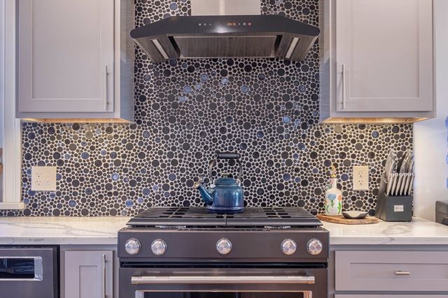 26 Shirley St B, Winthrop, MA 02152