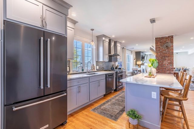 26 Shirley St B, Winthrop, MA 02152