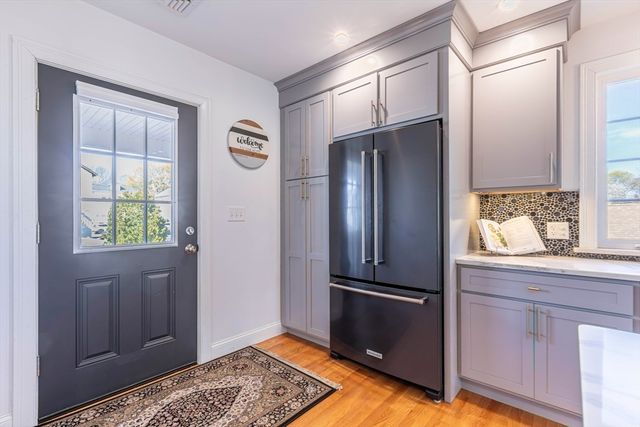 26 Shirley St B, Winthrop, MA 02152