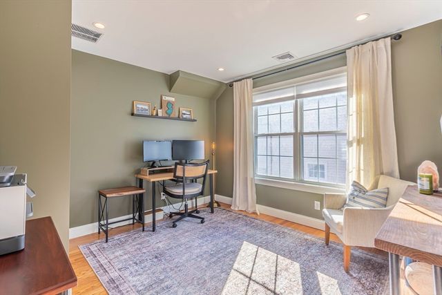 26 Shirley St B, Winthrop, MA 02152