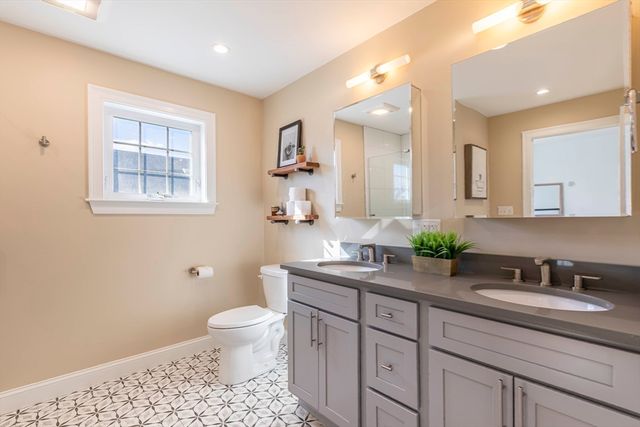 26 Shirley St B, Winthrop, MA 02152