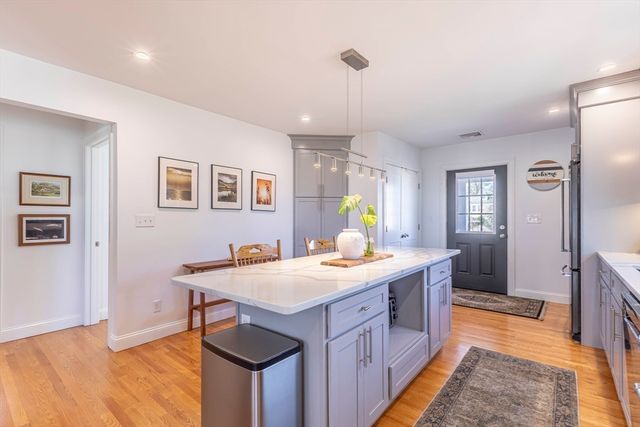 26 Shirley St B, Winthrop, MA 02152