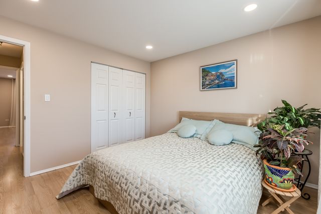 2215 Nichols Road 21C, Arlington Heights, IL 60004