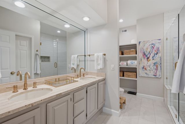 3818 West End Ave Apt 209, Nashville, TN 37205