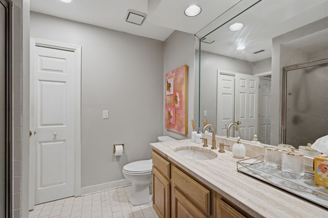 3818 West End Ave Apt 209, Nashville, TN 37205