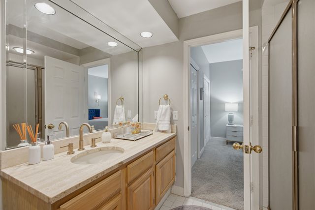 3818 West End Ave Apt 209, Nashville, TN 37205