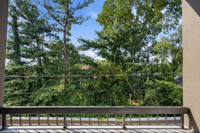 3818 West End Ave Apt 209, Nashville, TN 37205