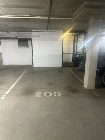 3818 West End Ave Apt 209, Nashville, TN 37205
