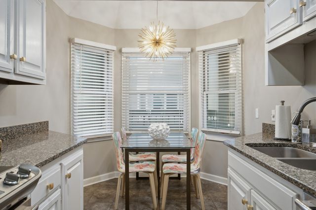 3818 West End Ave Apt 209, Nashville, TN 37205