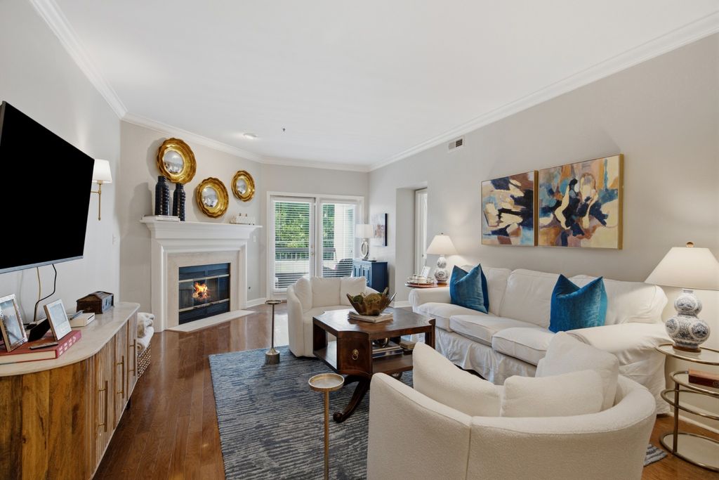 3818 West End Ave Apt 209, Nashville, TN 37205