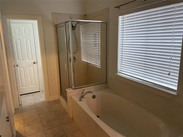 13906 Fountainview Drive, Montgomery, TX 77356