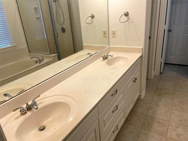 13906 Fountainview Drive, Montgomery, TX 77356