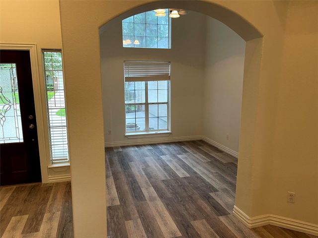 13906 Fountainview Drive, Montgomery, TX 77356