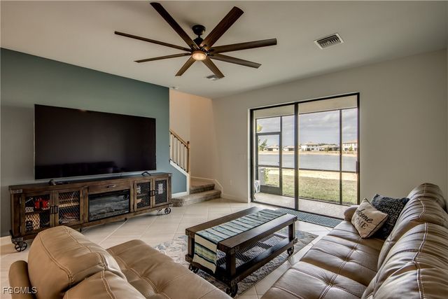 14274 Pine Lodge LN, Fort Myers, FL 33913