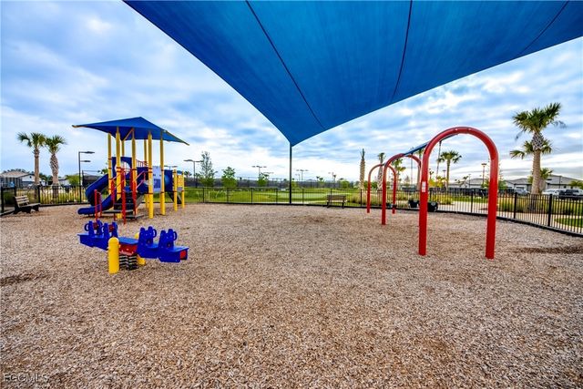 14274 Pine Lodge LN, Fort Myers, FL 33913