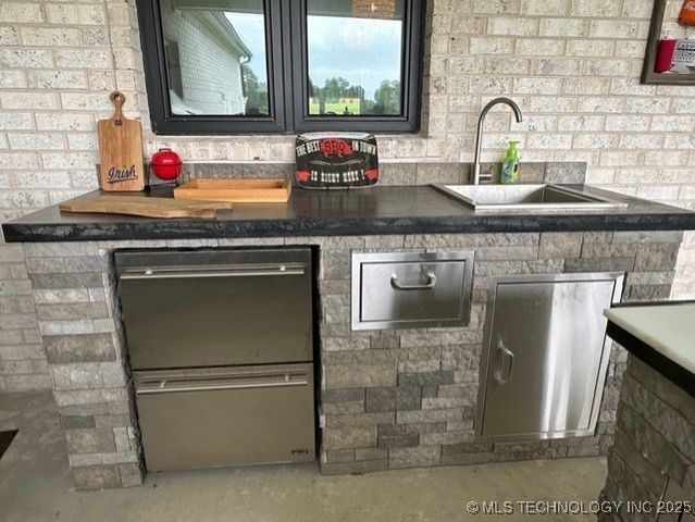 913 Prairie View Road S, Ardmore, OK 73401