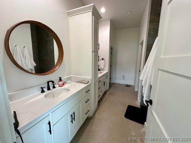 913 Prairie View Road S, Ardmore, OK 73401