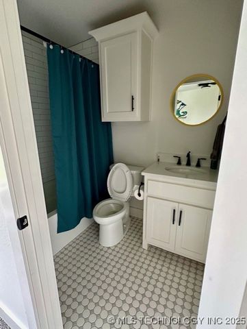 913 Prairie View Road S, Ardmore, OK 73401