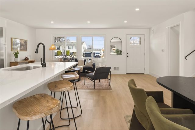 149 Centerwood Drive, Greece, NY 14616