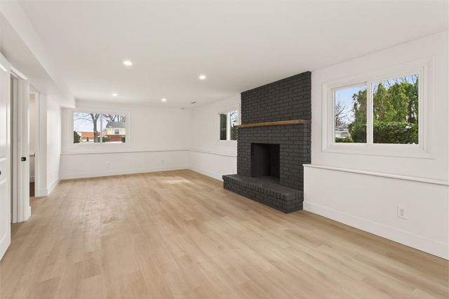 149 Centerwood Drive, Greece, NY 14616