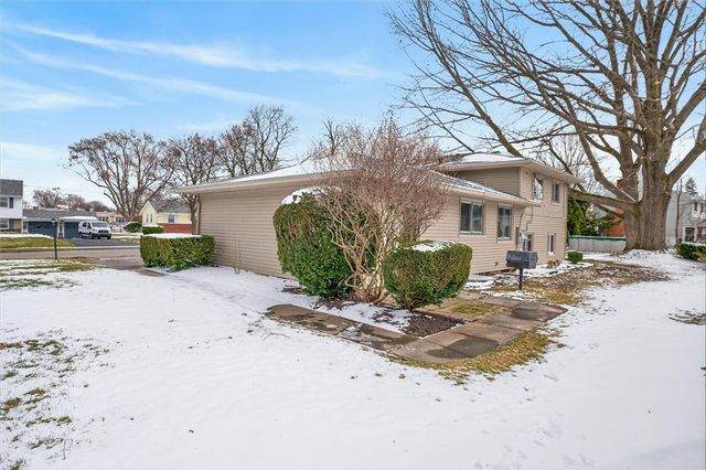 149 Centerwood Drive, Greece, NY 14616