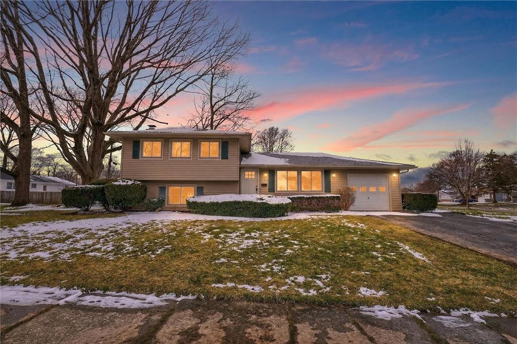 149 Centerwood Drive, Greece, NY 14616