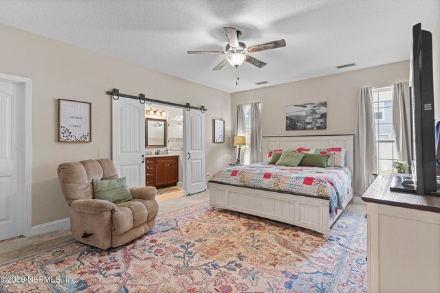 737 CONSTITUTION Place, Macclenny, FL 32063