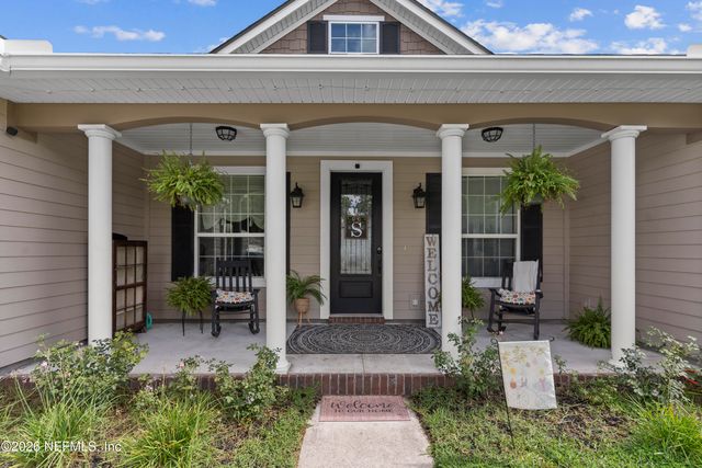 737 CONSTITUTION Place, Macclenny, FL 32063