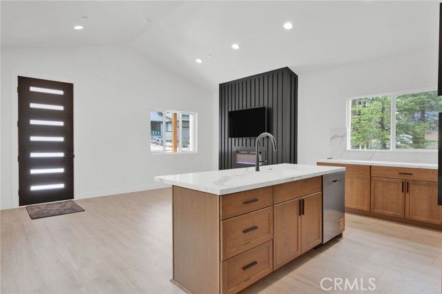 40166 Esterly, Big Bear Lake, CA 92315