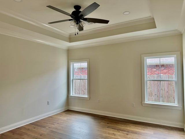 204 Newsom Dr, Houma, LA 70360