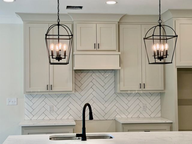 204 Newsom Dr, Houma, LA 70360